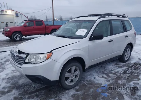 2010 Subaru Forester 2.5X z USA, uszkodzony, nr VIN JF2SH6BCXAH773302